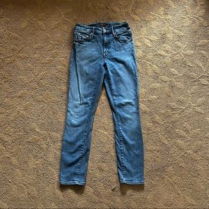 Medium/light wash jeans